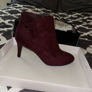 Alfani, burgundy heels, never worn, size 8.5
